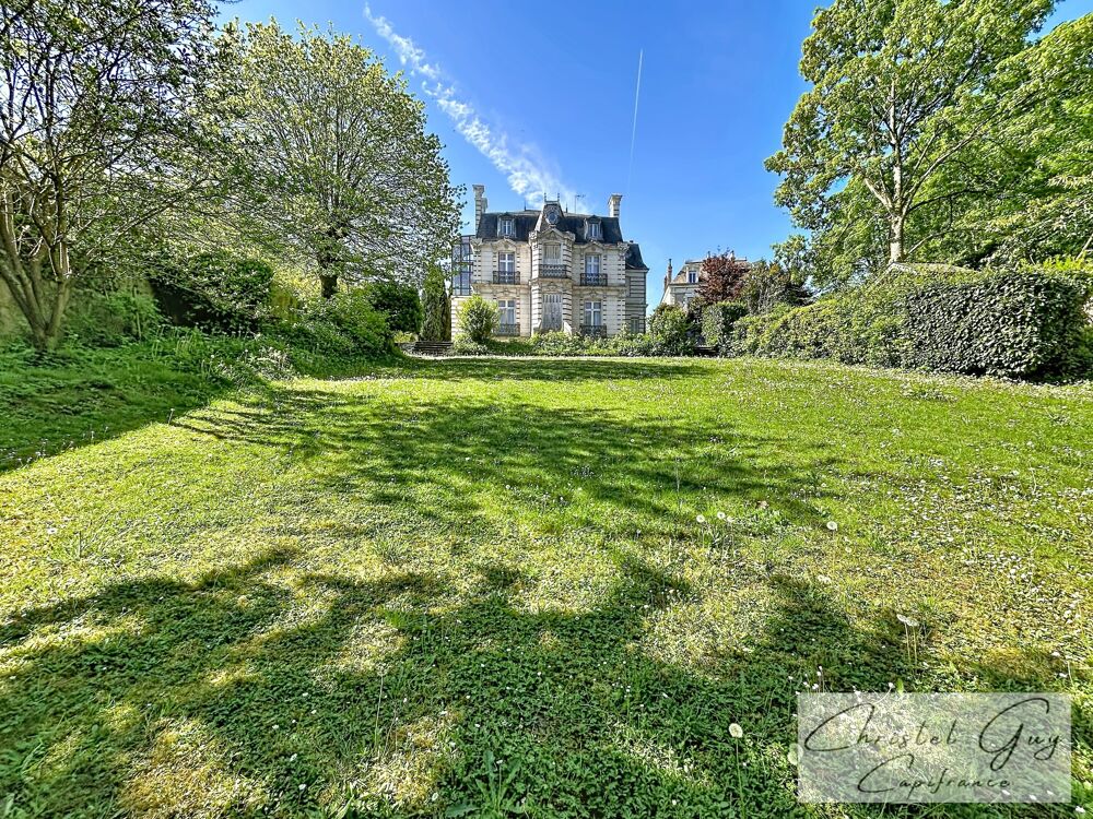 Vente Maison Maison de Maître, coeur de ville MONTVAL-SUR-LOIR (72), 6 chambres, terrain 2090 m² Montval sur loir