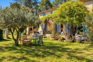  Villa à vendre 8 pièces 227 m²