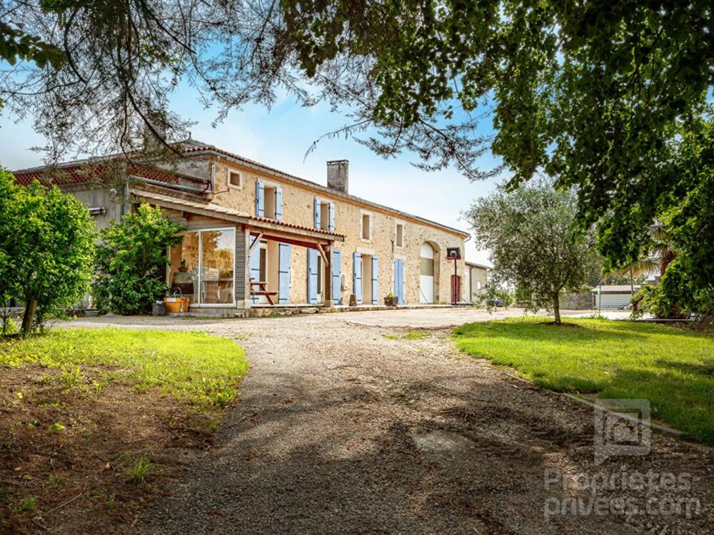  vendre  Proprit/chteau Fosss-et-Baleyssac (33190)