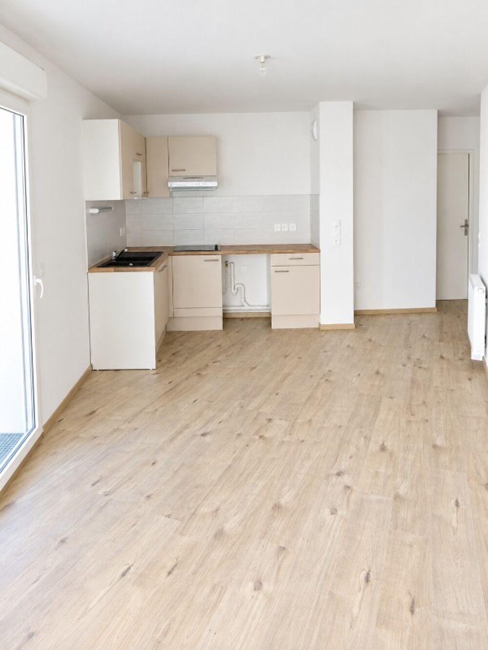 Location Appartement Beau T3 avec terrasse et parking à LORMONT Lormont