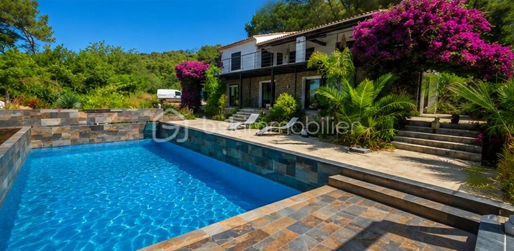 A DRAGUIGNAN (VAR) - PROPRIÉTÉ D'EXCEPTION AVEC VUE PANORAMIQUE, PISCINE, GARAGE ET DEUX APPARTEMENTS INDÉPENDANTS