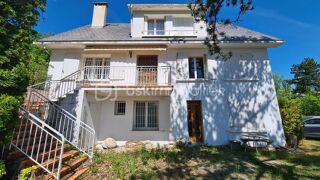  Villa  vendre 7 pices 237 m