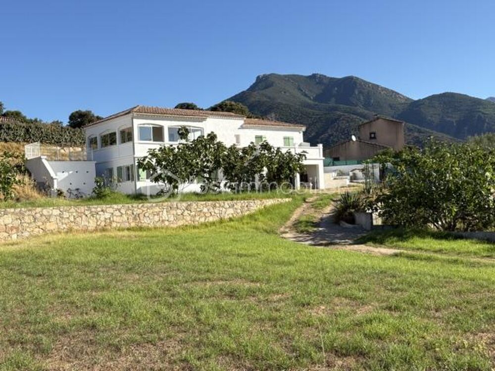 Maison traditionnelle composé (1 T4 et 1 T2) sur 1770 m² terrain