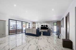  Maison 7 pièces 250 m² Beleymas