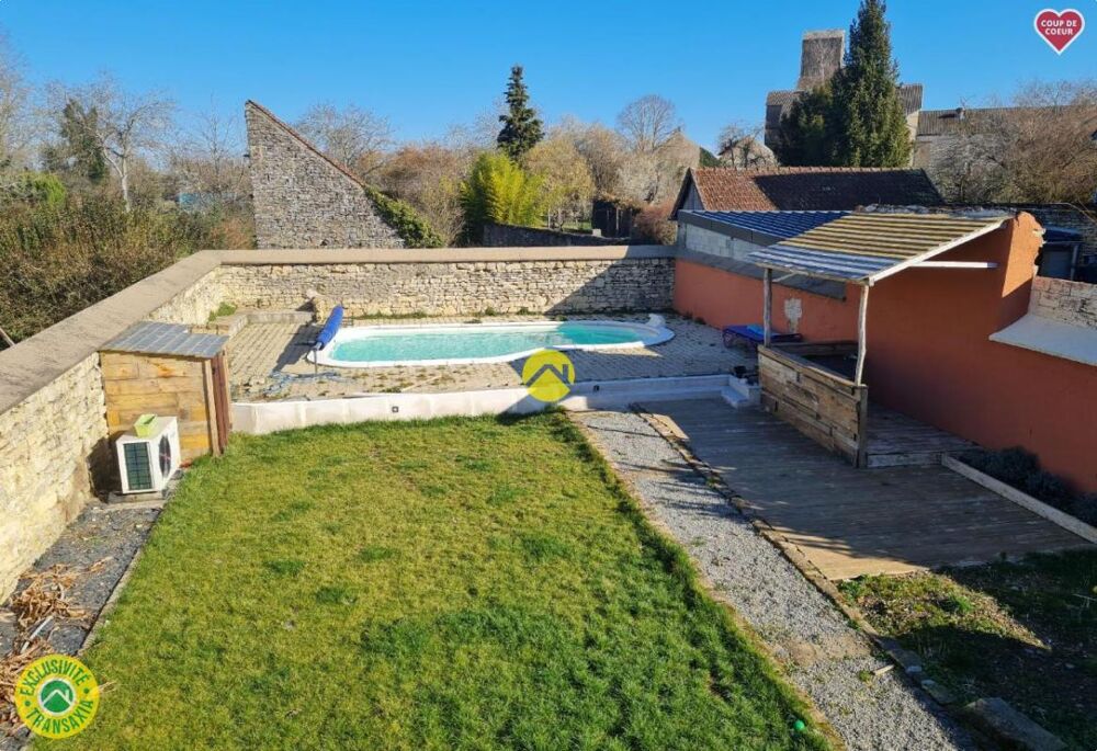 piscine et jardin en ville