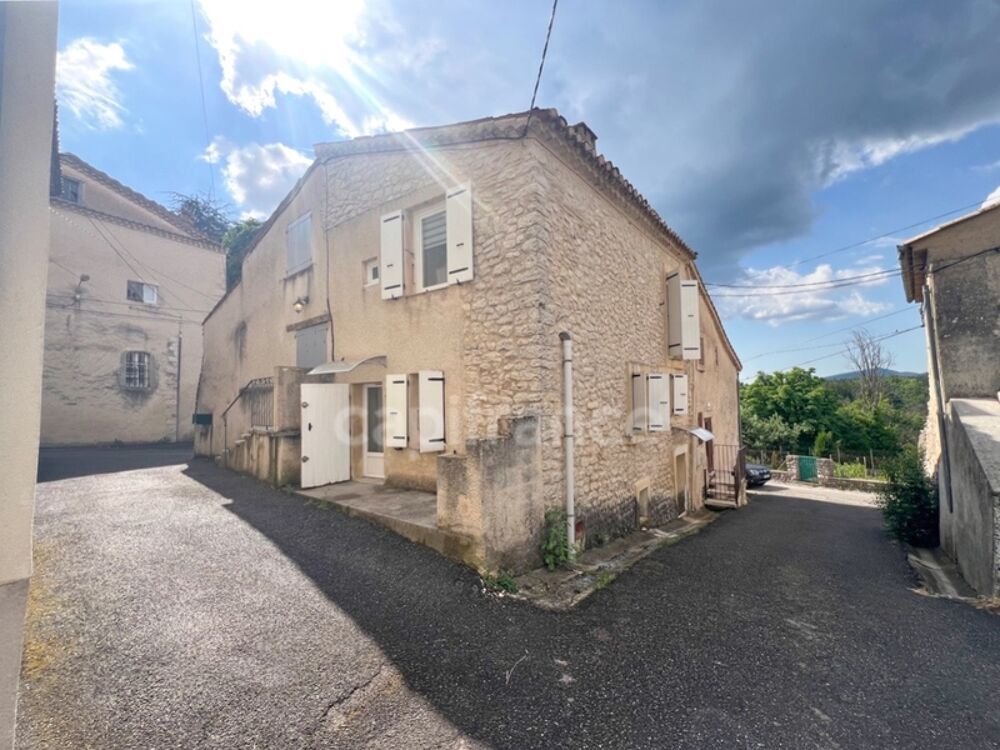 Maison de village lumineuse 2 chambres avec cave aménageable à Revest-du-Bion (04) proche Banon  Idéal investissement locatif