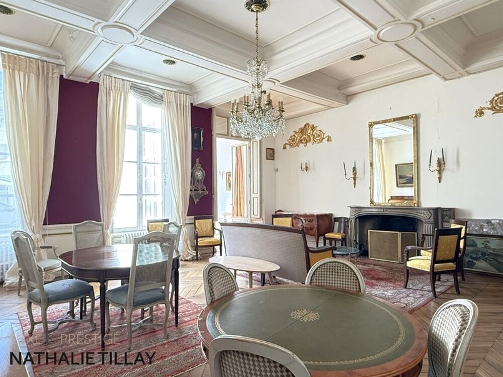 ORLÉANS  APPARTEMENT DEXCEPTION AU SEIN DUN HÔTEL PARTICULIER
