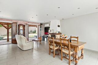  Maison à vendre 6 pièces 226 m²