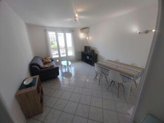  Appartement à louer 4 pièces 81 m²