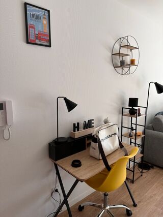  Appartement à louer 1 pièce 21 m²