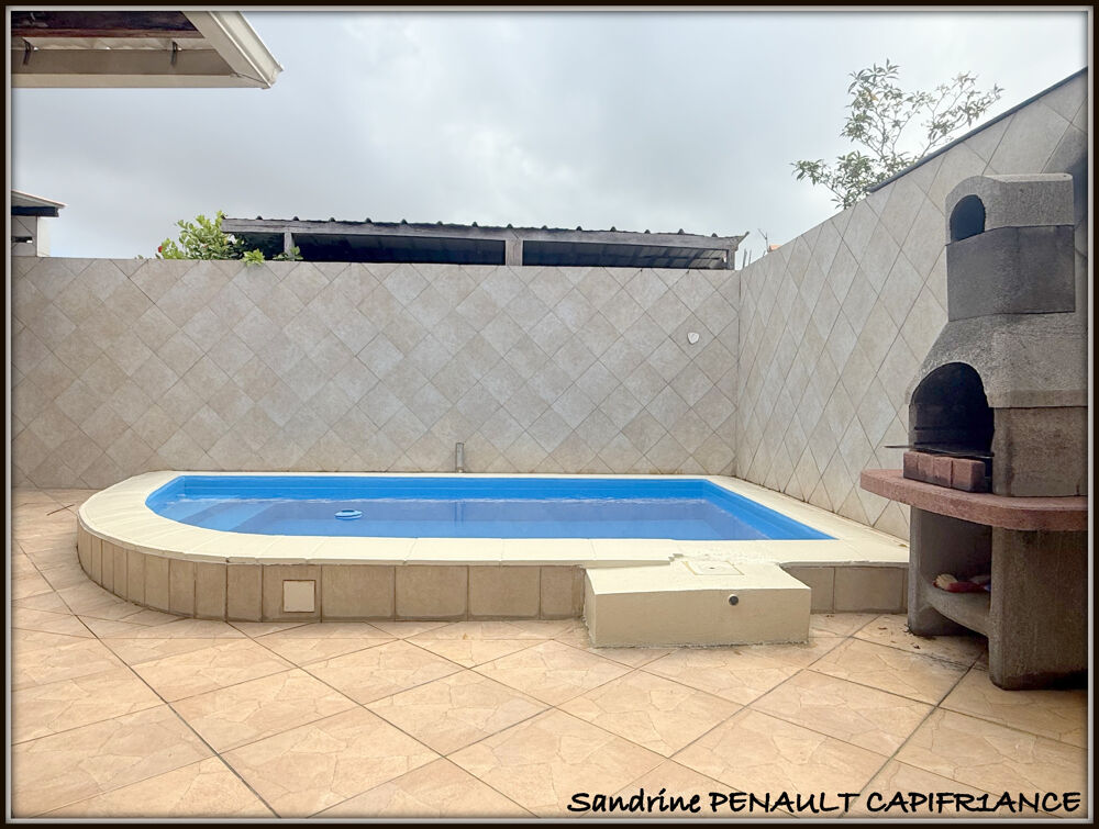 A VENDRE A KOUROU (GUYANE FRANCAISE) UNE MAGNIFIQUE MAISON INDIVIDUELLE T4 de 154 m² - TERRAIN DE 425 m² - AU PRIX DE 384000 €