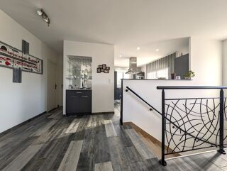  Maison  vendre 9 pices 174 m