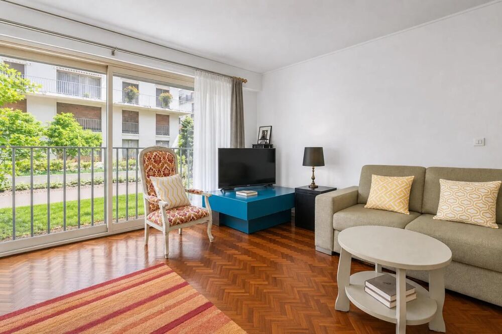 Vente Appartement Appartement fonctionnel dans résidence familiale à Versailles Versailles