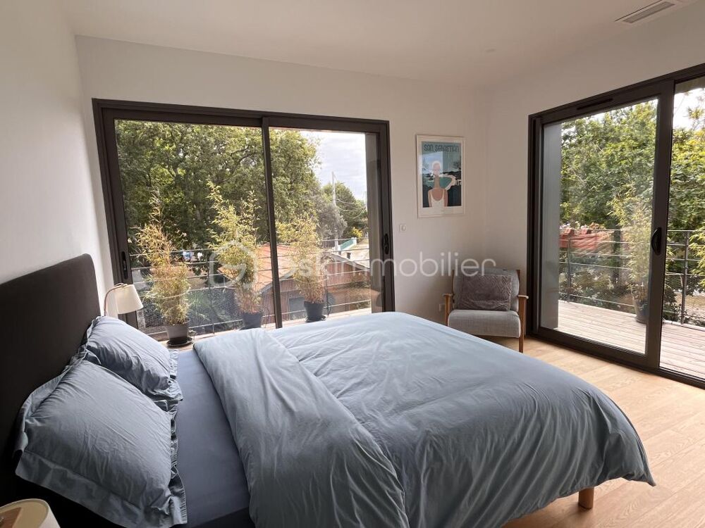 Vente Maison VILLA D'EXCEPTION À SOULAC-SUR-MER – À 400 MÈTRES DE L'OCÉAN Soulac sur mer