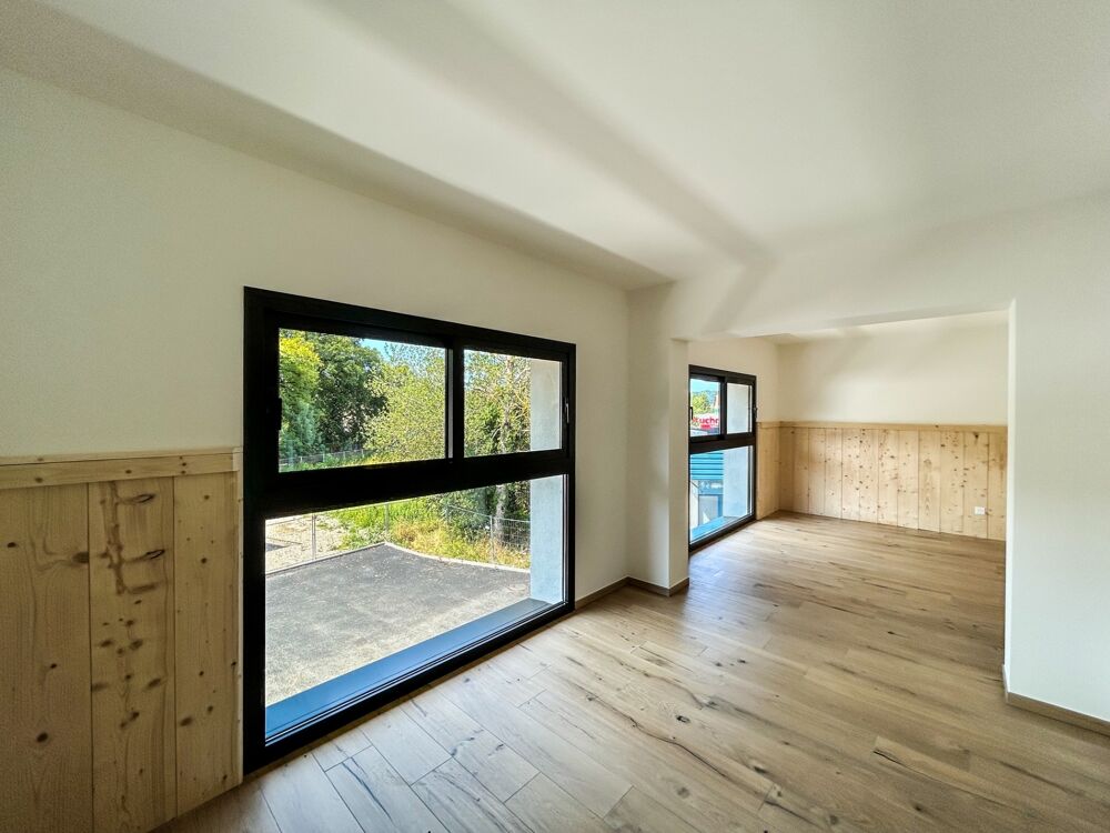 À vendre  Appartement T4 duplex traversant de charme dans une ancienne bâtisse rénovée à Viuz-en-Sallaz