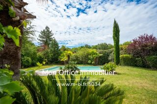  Maison  vendre 8 pices 275 m