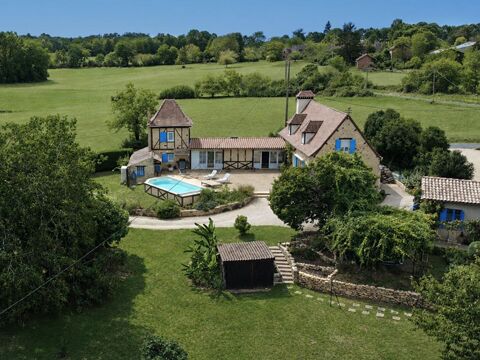   Charmante maison périgourdine avec piscine, beau jardin et dépendances Maison - 6 pièce(s) - 172 m²