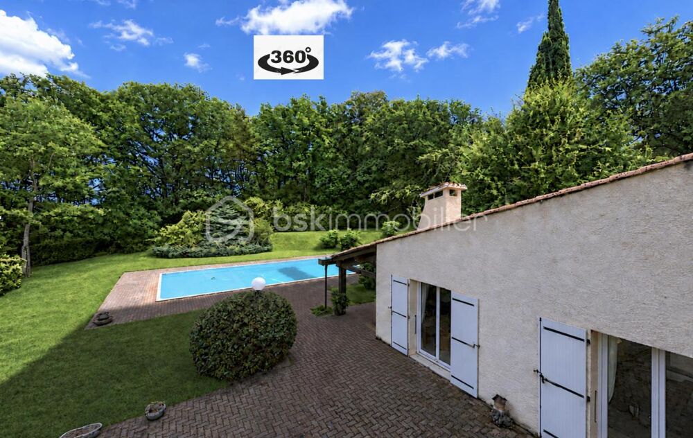 Demeure contemporaine de 249m² sur une parcelle de 6330m²