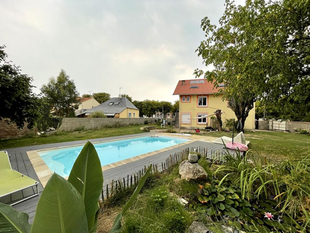 Maison familiale avec piscine et revenus locatifs ? Paimboeuf (44560)