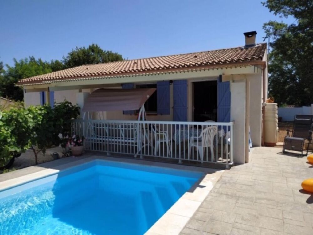 Vente Villa GONFARON, villa de plain pied climatisée 3 chambres avec piscine Gonfaron