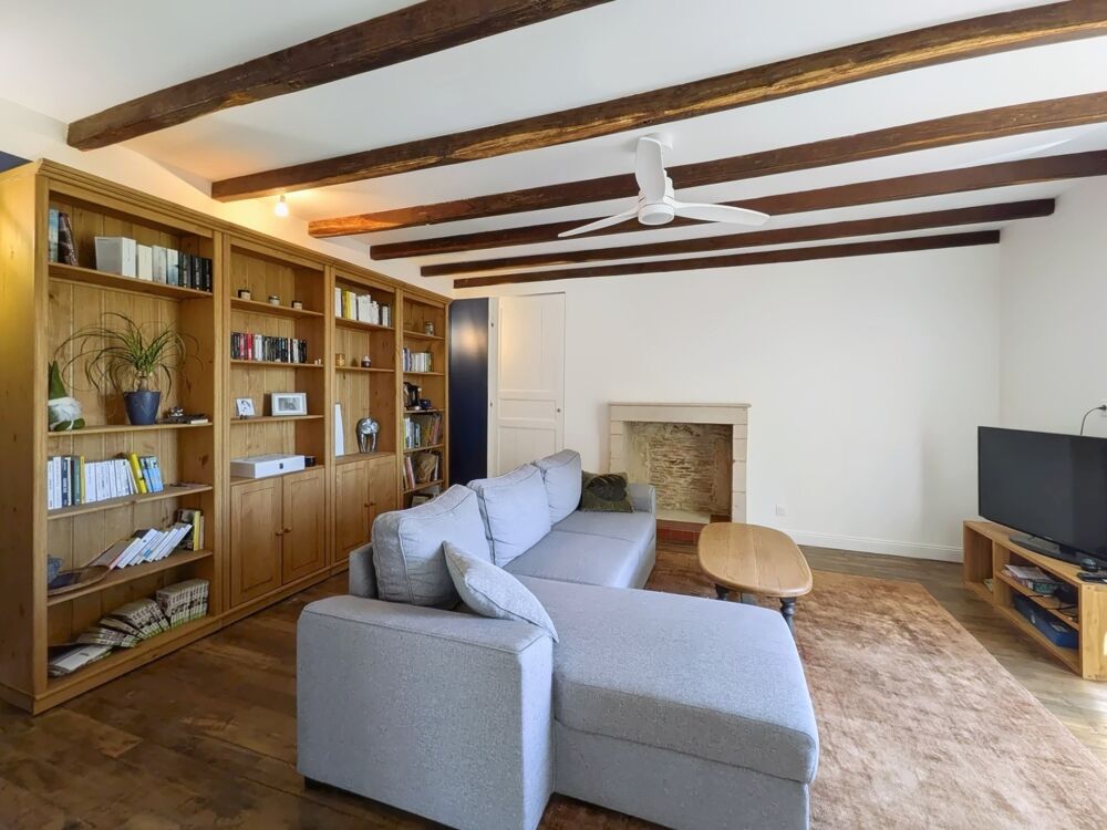 CHARME DE LANCIEN, BEAUX VOLUMES ET CONFORT MODERNE  166 M²  4 GRANDES CHAMBRES  TERRAIN DE 2 144 M²