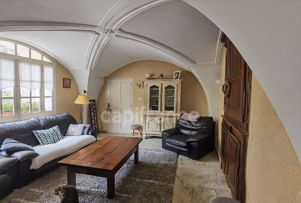 Dpt Gard (30), à vendre UZES propriete P14 de 548 m² - Terrain de 830,00 m²