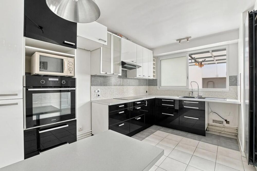 Vente Maison Maison de 6 pièces de 135 m² à Suresnes Suresnes