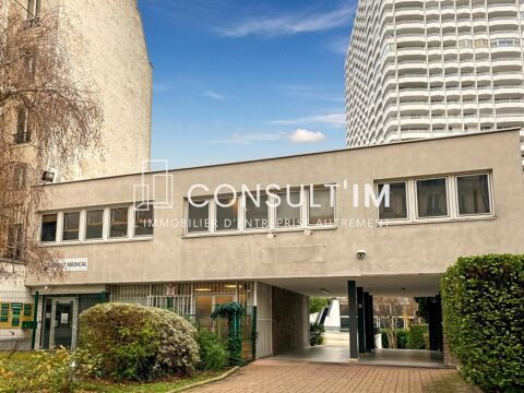 A vendre, locaux professionnels de 126m&sup2; vendus occup&eacute;s 650000 75018 Paris