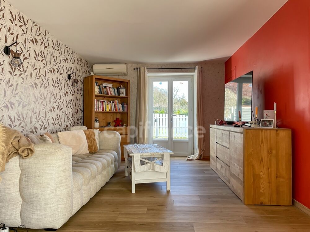 Vente Maison Maison à vendre 4 pièces BREUILLET (17) - Garage - Jardin Breuillet