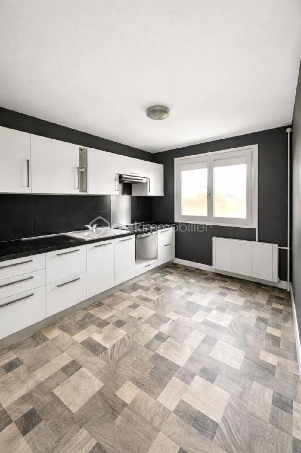 Vénissieux  Appartement T5 loué  Investissement rentable et sécurisé