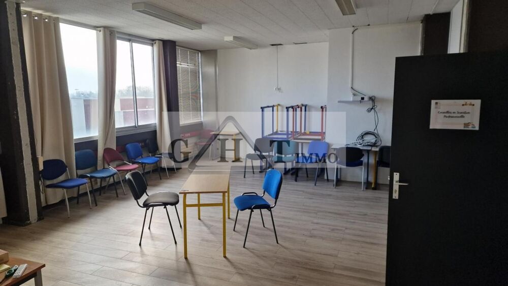   BUREAU 330 M² A LOUER A MEAUX Meaux