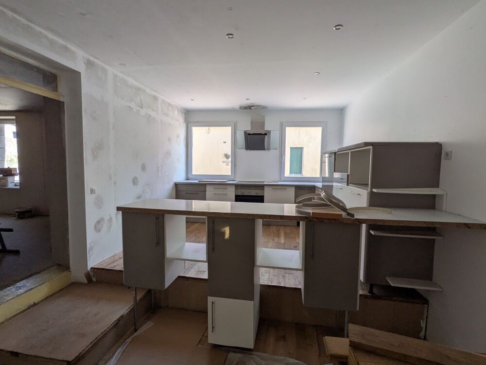 GUEMENE SUR SCORFF ENSEMBLE DE 2 MAISON 8 PIECES DE 150M² ENVION SANS JARDIN A RENVOVER