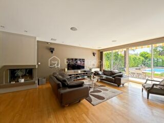  Villa à vendre 8 pièces 180 m²