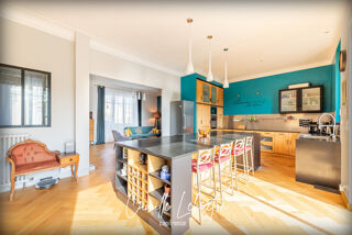  Maison � vendre 8 pi�ces 220 m�