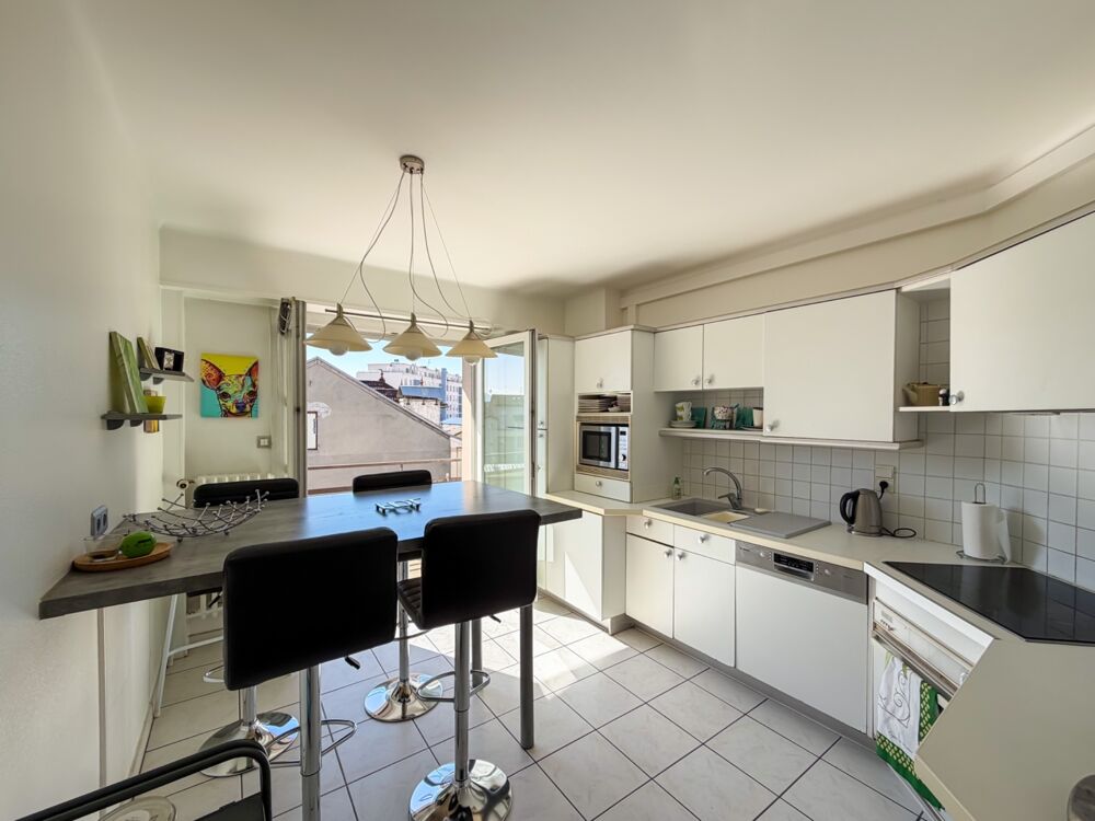 Vente Appartement À vendre – Appartement T3 de 85,80 m² traversant à Annemasse (74) Annemasse