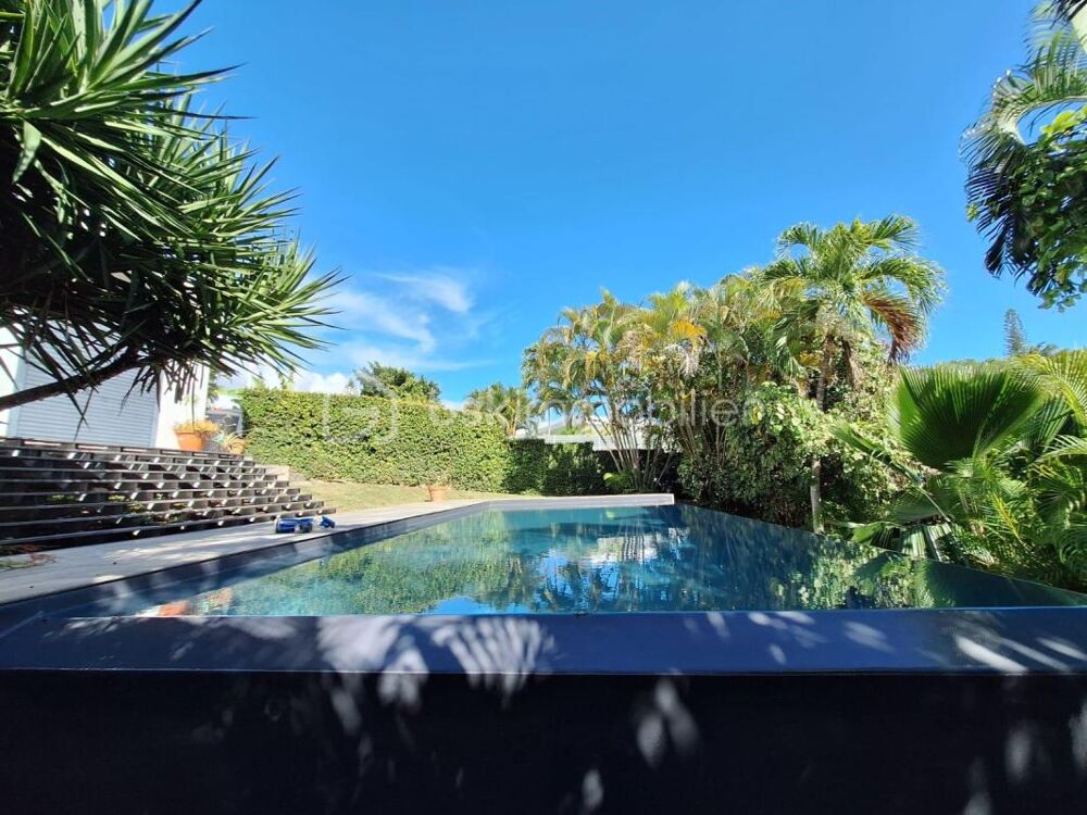 Dampierre  Villa darchitecte avec vue mer, piscine à débordement et autonomie en eau