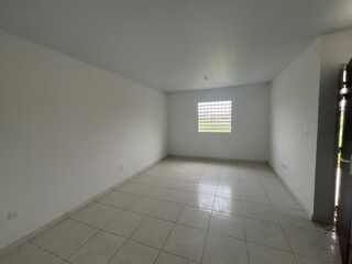  Appartement à louer 3 pièces 57 m²