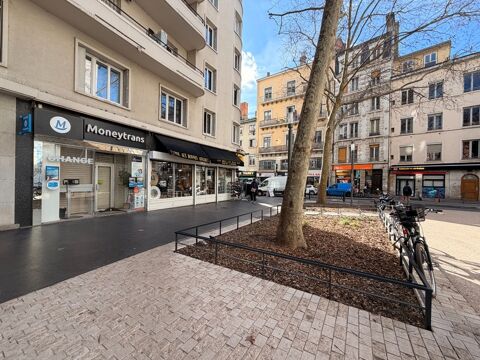 Local &agrave; louer LYON 7EME ARRONDISSEMENT (69), d'une surface de 32 m&sup2; en plein coeur du quartier de La Guilloti&egrave;re 1160 69007 Lyon 7eme arrondissement