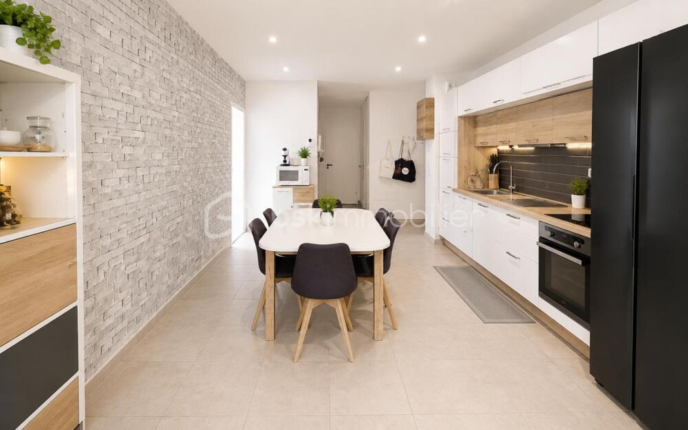Vente Appartement APPARTEMENT T4 AVEC GRANDE TERRASSE & 3 PLACES DE STATIONNEMENTS PRIVEES - LE MUY Le muy