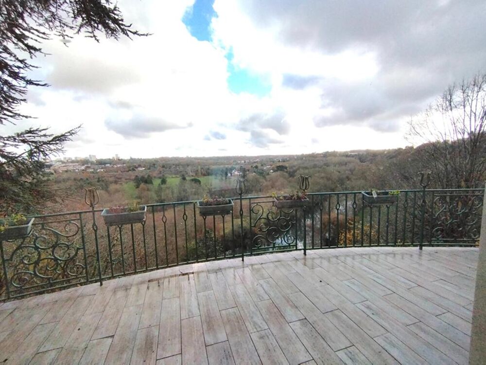 � vendre  Propri�t�/ch�teau Poitiers (86000)