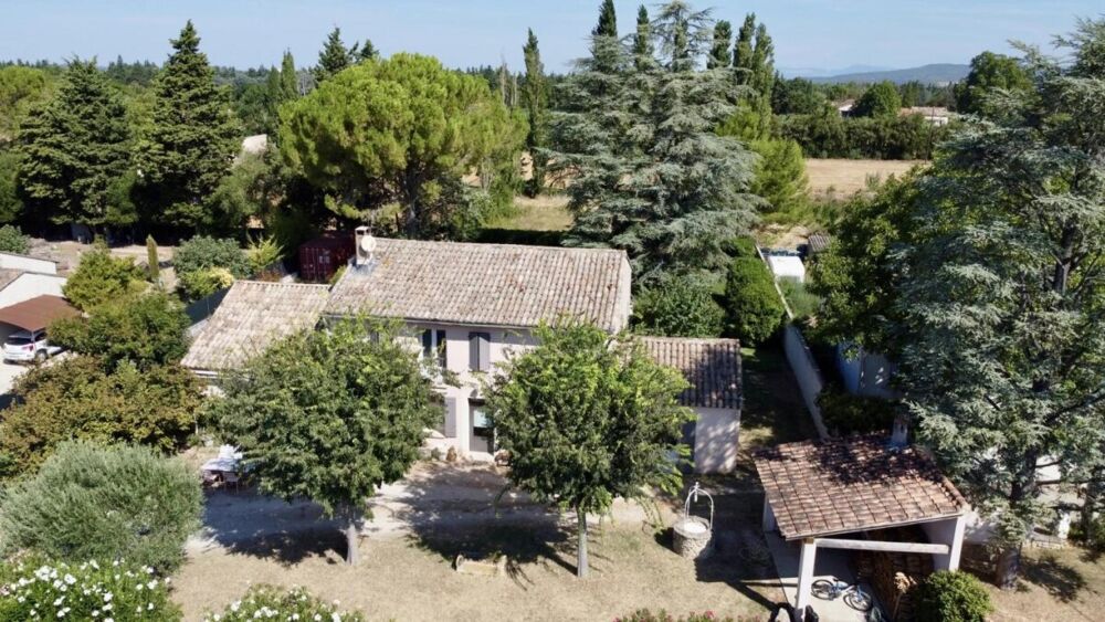 Propriété de charme et caractère a LIsle-sur-la-Sorgue