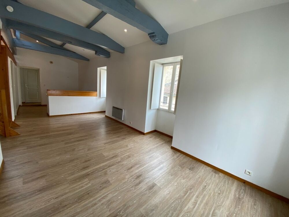 Vente Immeuble LANGON CENTRE VILLE - Immeuble en pierres comprenant 2 appartements et 1 local commercial Langon