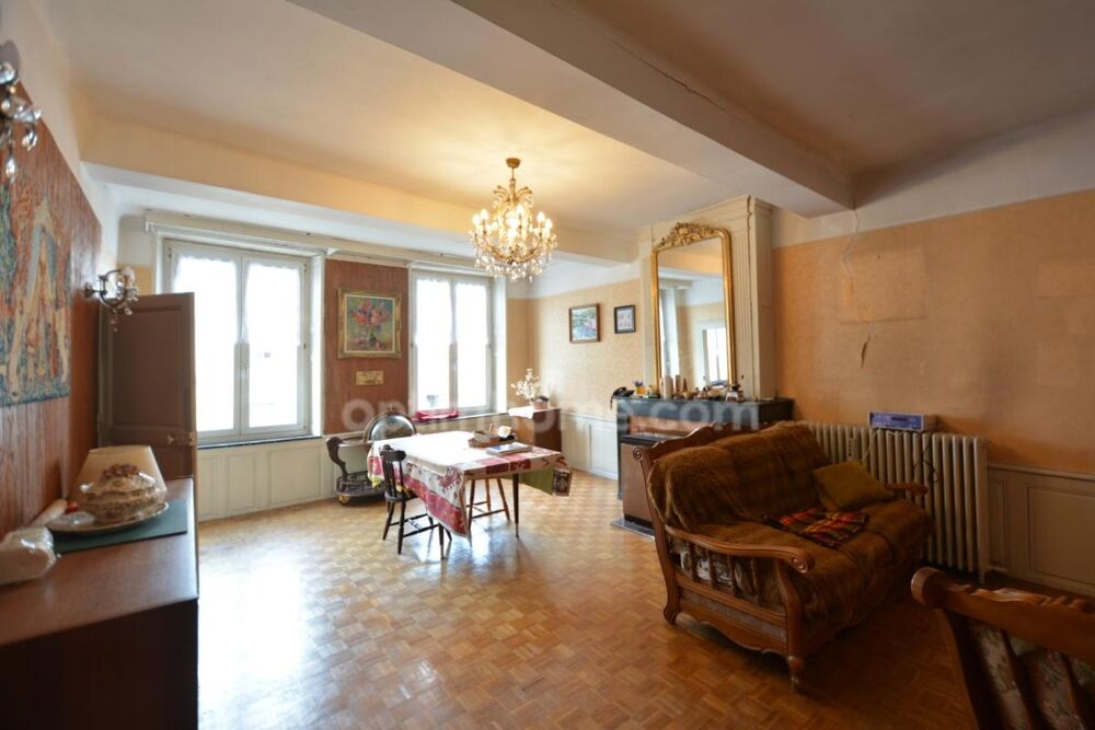 Vente Appartement EXCLUSIVITÉ – STENAY CENTRE – VASTE APPARTEMENT SUR PLUSIEURS NIVEAUX AVEC GRANDE SURFACE EN REZ-DE-CHAUSSÉE À TRANSFORMER Stenay