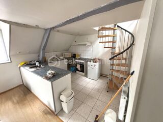  Immeuble à vendre 6 pièces 198 m²