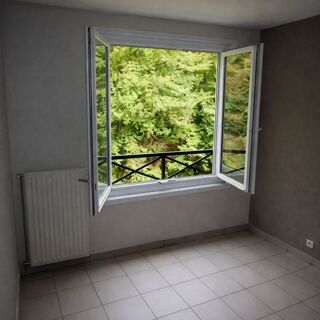  Appartement � louer 4 pi�ces 81 m�