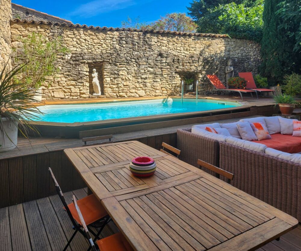 Vente Maison Magnifique Maison de Caractère, Proximité centre ville, calme, sans vis à vis, piscine, garage, annexe sur 462m2 de terrain Mallemort