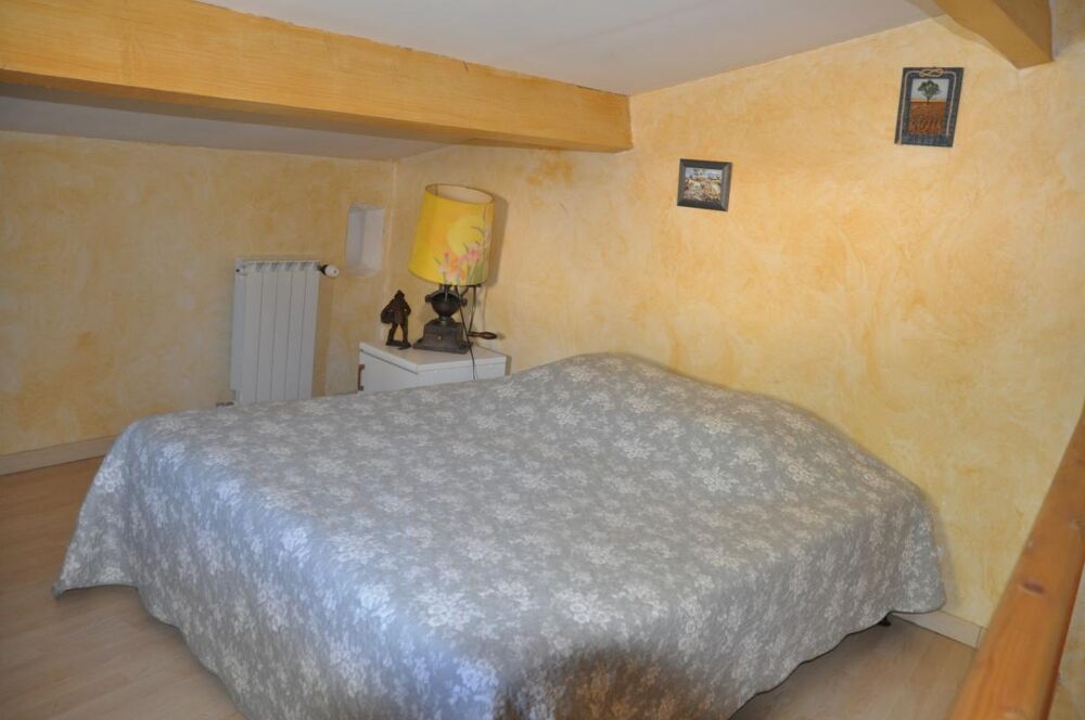 à vendre  Maison Revest-du-Bion (04150)