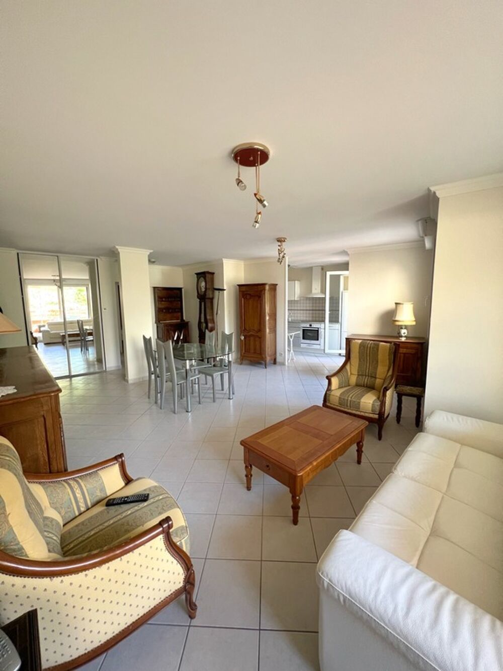 Vente Appartement Appartement de standing sécurisé de plus de 87 m² avec garage quartier Victor Hugo Dijon
