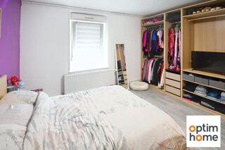 Vente Appartement RARE À ROSSELANGE – APPARTEMENT DE PLAIN-PIED 109 M² – 3 GRANDES CHAMBRES – JARDIN PRIVATIF – TERRASSE – 2 PARKINGS Rosselange