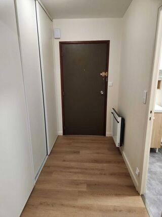  Appartement à louer 2 pièces 35 m²